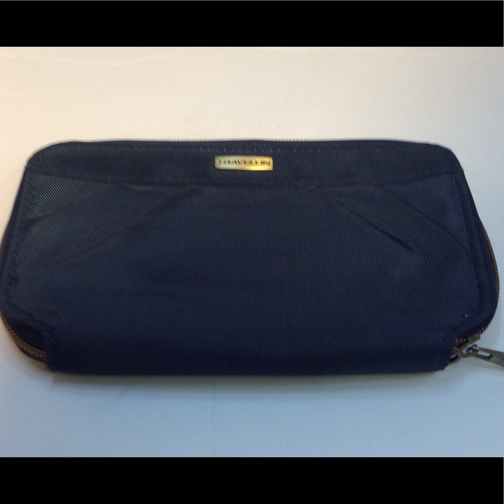 NOT FOR SALE -- Travelon RFID Protected Wallet